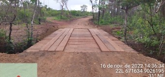 Prefeitura Municipal de Araguacema, através da Secretaria de Infraestrutura e Urbanismo, realizou construção de ponte na zona rural